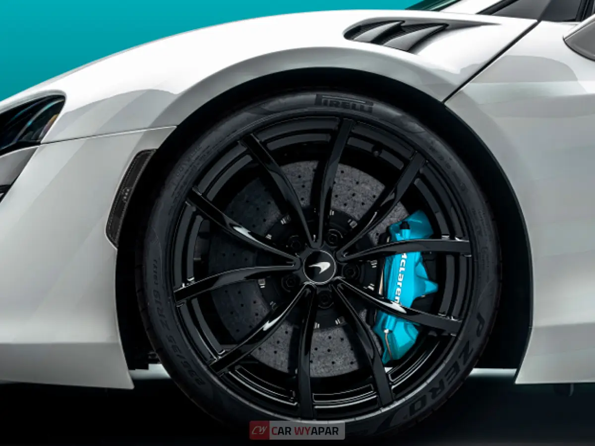 McLaren Artura Top Feature